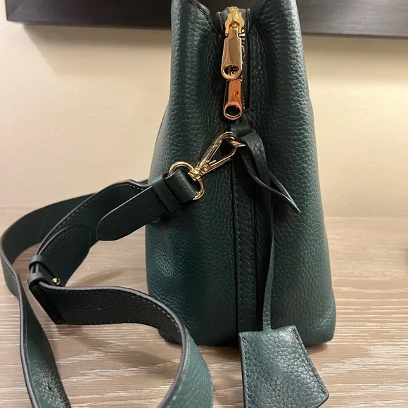 Radley London Duke Place medium compartment crossbody leather bag in pine needle - Picture 5 of 15